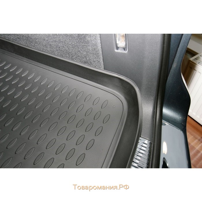 Коврик в багажник VW Touareg 10/2002-2016, кросс. (полиуретан)