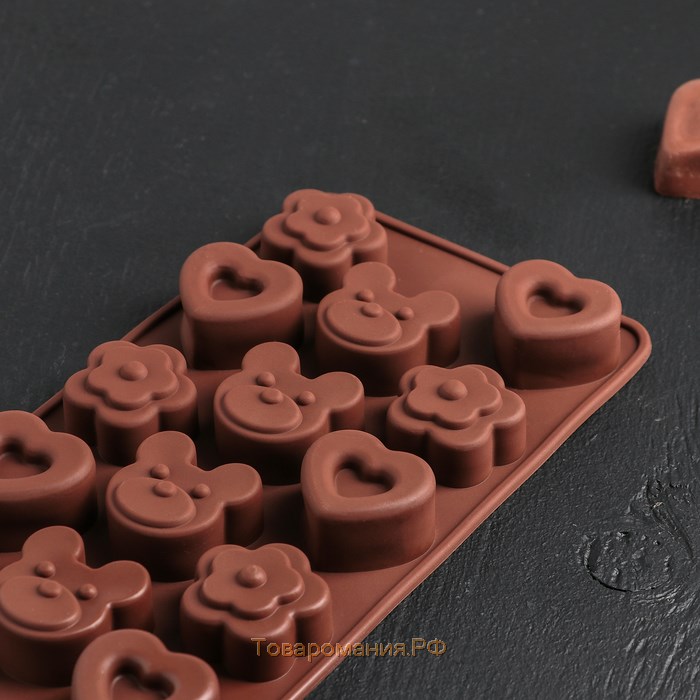 Форма для конфет и шоколада «Мишка, цветок, сердце», силикон, 19,7×10,5×1,5 см, 14 ячеек, цвет коричневый