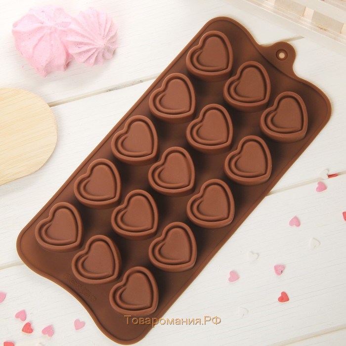 Форма для конфет и шоколада «Сердце», силикон, 21×10×1,5 см, 15 ячеек (2,9×2,7 см), цвет коричневый
