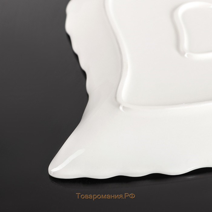 Блюдо керамическое сервировочное «Сердце», 30×28×3 см, цвет белый