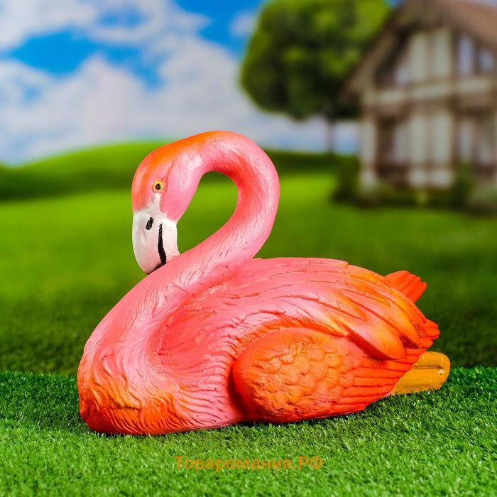 Садовая фигура "Фламинго сидячий" 19х30см
