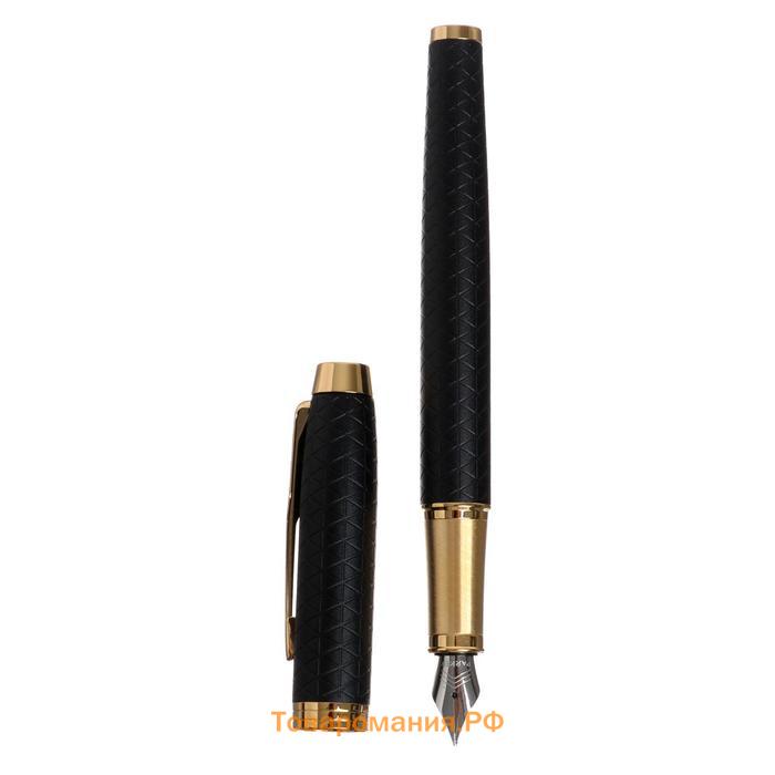 Ручка перьевая Parker IM Premium F323, Black GT F, корпус из нержавеющей стали, синие чернила (1931646)