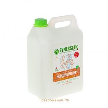 Кондиционер-ополаскиватель для белья Synergetic "Миндальное молочко",гипоаллергенный,биоразлагаемый, 5 л